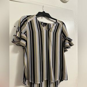 Women’s worthington top size XS